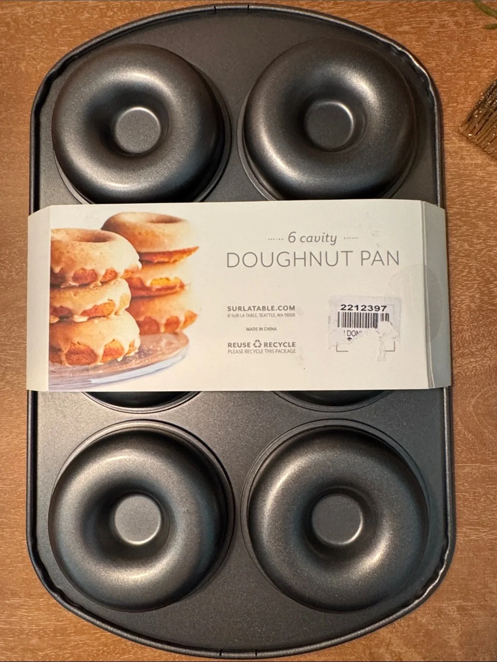 NWT 6 Donut Baking Pan by Sur La Table